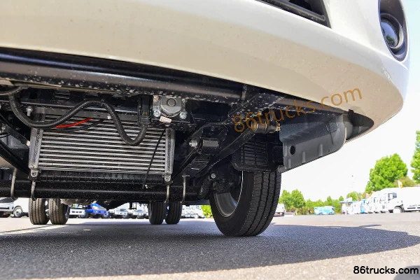 JAC Kaida X5 95 hp 4X2(6 wheels) 3.8m Single Row Flatbed Mini Truck Chassis (3) | 86Trucks