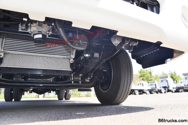 JAC Shuailing Q6 Comfort Edition 160hp 4X2(6 wheels) 4.18m single-row flatbed light truck (China VI) Chassis (3) | 86Trucks