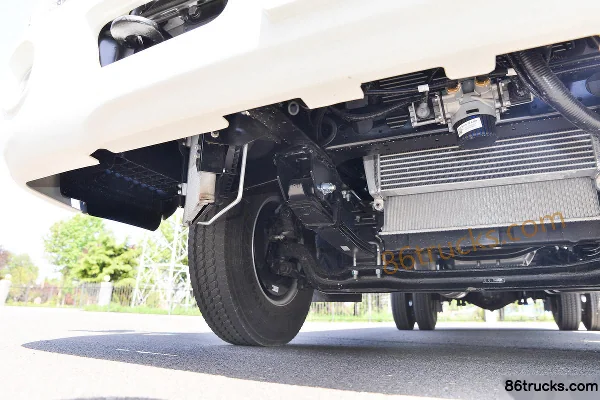 JAC Shuailing Q6 Comfort Edition 160hp 4X2(6 wheels) 4.18m single-row flatbed light truck (China VI) Chassis (2) | 86Trucks