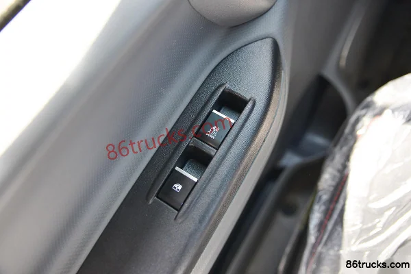 JAC Shuailing Q6 version confort 160 ch 4X2(6 roues) 4,12 m cabine simple fourgon camion léger (China VI) (3) | 86Trucks