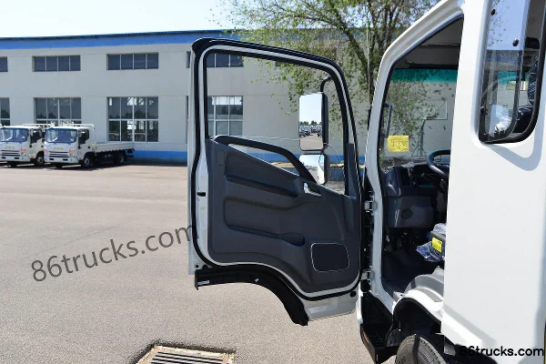 JAC Shuailing Q6 Luxury Edition 160hp 4X2(6 wheels) 3.85m Semi-Forward Flatbed Light Truck (China VI) Cab (1) | 86Trucks