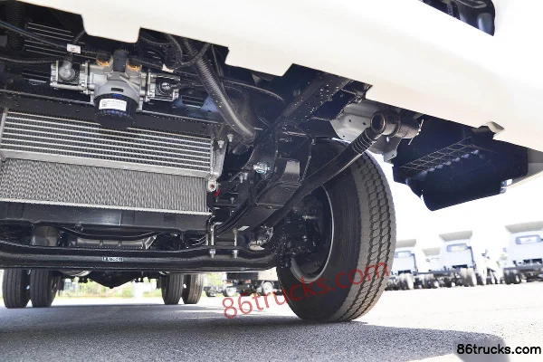 JAC Shuailing Q6 Luxury Edition 160hp 4X2(6 wheels) 3.85m Semi-Forward Flatbed Light Truck (China VI) Chassis (3) | 86Trucks