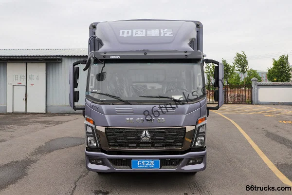 Sinotruk HOWO Tongshuai 160 hp 4X2(6 wheels) 4.15m Single Row Stake Truck (Fast Gear 8-speed) Exterior (2) | 86Trucks