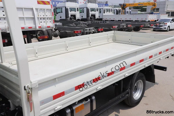 Foton Xiaoyun W3 95hp 4X2(6 wheels) 3.1m single-row flatbed mini truck Body (1) | 86Trucks