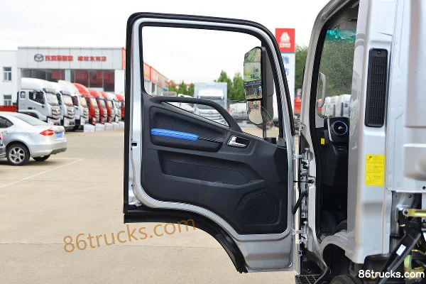 Foton Aumark S3 Series Green Channel Seafood Edition 170hp 4X2(6 wheels) 4.17m Single Row Curtain Side Light Truck (China VI) Cab (1) | 86Tr