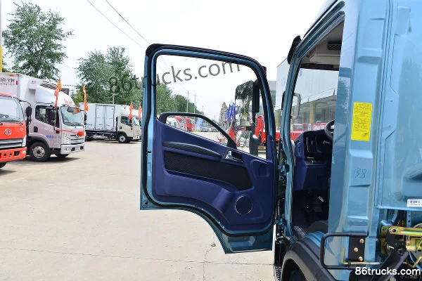 FAW Jiefang Tiger 6G Wide Body 160 hp 4X2(6 wheels) 4.16m Single Row Box Van Light Truck (China VI) Cab (1) | 86Trucks