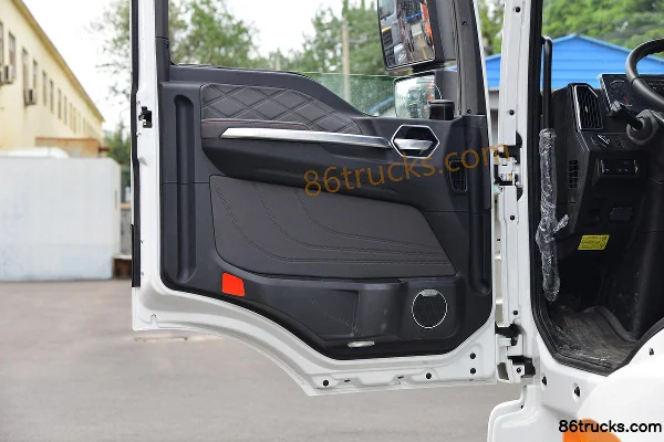Sinotruk Sitrak G5S Heavy Truck Luxury Edition 330 hp 6X2(8 wheels) 9.8m AMT Automatic Flatbed Cargo Truck (China VI) Cab (2) | 86Trucks