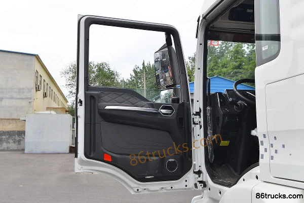 Sinotruk Sitrak G5S Heavy Truck Luxury Edition 330 hp 6X2(8 wheels) 9.8m AMT Automatic Flatbed Cargo Truck (China VI) Cab (1) | 86Trucks