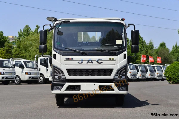JAC Leading S6 Comfort Edition 152hp 4X2(6 wheels) 4.18m Single Row Flatbed Light Truck (China VI) Exterior (2) | 86Trucks