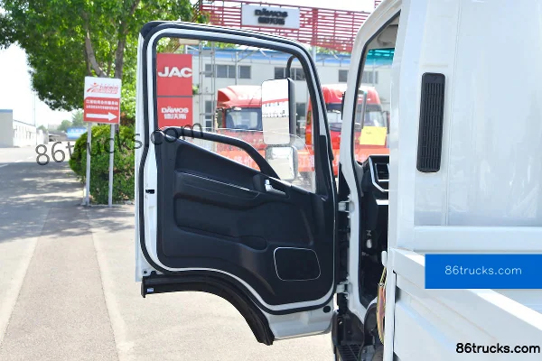 JAC Leading S6 Comfort Edition 152hp 4X2(6 wheels) 4.18m Single Row Flatbed Light Truck (China VI) Cab (1) | 86Trucks