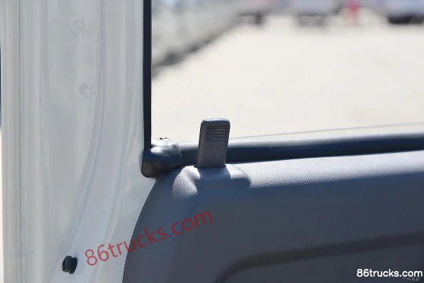 Foton Times Xiaoka Star 2 95hp 4X2(6 wheels) 3.3m Single Row Flatbed Micro Truck (China VI) Cab (3) | 86Trucks