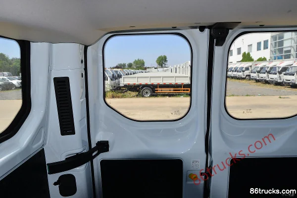 JMC New Transit 122 hp 6-seat 2.0T Diesel 6-speed Manual Short Wheelbase Low Roof Multi-purpose Passenger Vehicle (China VI) Body (1) | 86Tr