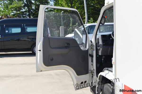 JMC Shunda narrow body 116hp 4X2(6 wheels) 4.21m single-row van light truck (China VI) Cab (1) | 86Trucks