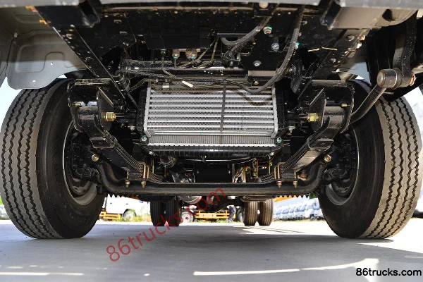 JMC Shunda narrow body 116hp 4X2(6 wheels) 4.21m single-row van light truck (China VI) Chassis (1) | 86Trucks