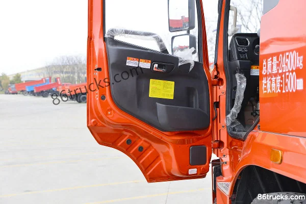Dayun Fengshang Composite 245hp 6X2(8 wheels) 4.8m Dump Truck (China VI) Cab (2) | 86Trucks