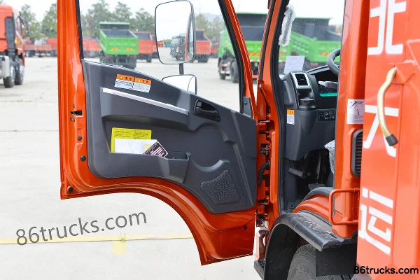 Dayun YiTu 143 hp 4X2(6 wheels) 3.2m Dump Truck Cab (2) | 86Trucks