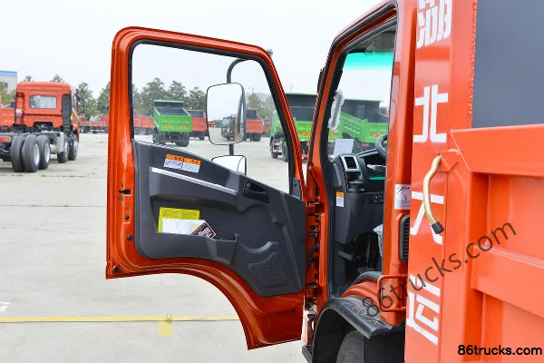 Dayun YiTu 143 hp 4X2(6 wheels) 3.2m Dump Truck Cab (1) | 86Trucks
