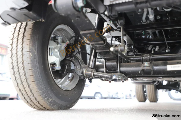 Dongfeng D71 LV1 2.0L 142 hp 4X2(6 wheels) Gasoline 3.4m Single Row Flatbed Light Truck (China VI) Chassis (2) | 86Trucks