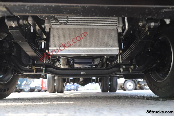 Foton Times Linghang ES5 190 ch 4X2(6 roues) 4,84 m camion léger plateau cabine avancée (China VI)(rapport 3,889) Châssis (1) | 86Trucks