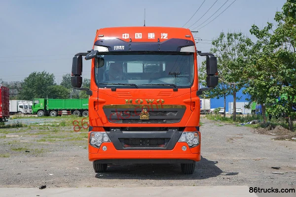 Sinotruk HOWO TX 270hp 4X2(6 wheels) Automatic Live Fresh Aquatic Product Transport Truck (Runyuda Brand) Exterior (2) | 86Trucks
