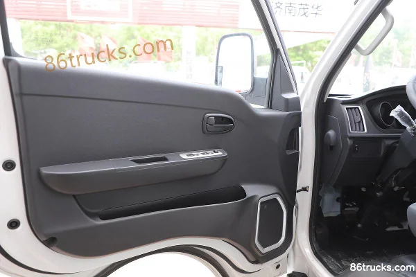 Changan Kuayue D5 Deluxe 1.6L Gasoline 122hp 4X2(6 wheels) Xiaokang 5-Speed 3.36m Single Row Wing Opening Box Micro Truck Cab (2) | 86Trucks