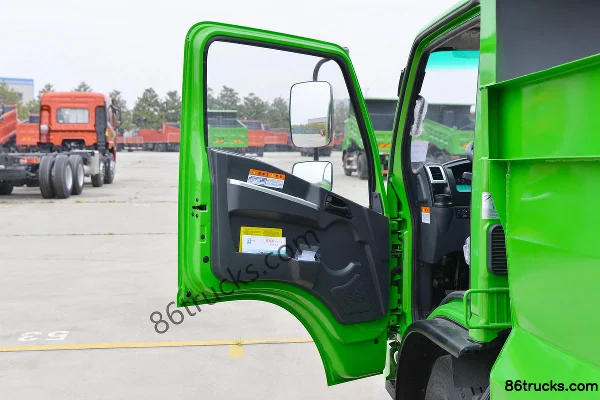 Dayun Yitu Light-duty 143hp 4X2(6 wheels) 3.18m Dump Truck (Green) Cab (1) | 86Trucks