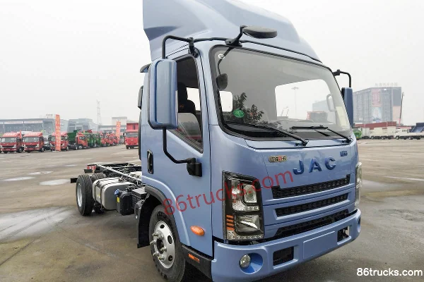 JAC Weiling HV6 Luxury Edition 4.5T 4.15m Single Row Plug-in Hybrid Box Truck 15.5kWh 4X2(6 wheels) Exterior
