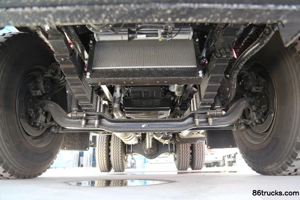 Foton Dajingang ES5 200hp 4X2(6 wheels) 4m Dump Truck Chassis (1) | 86Trucks