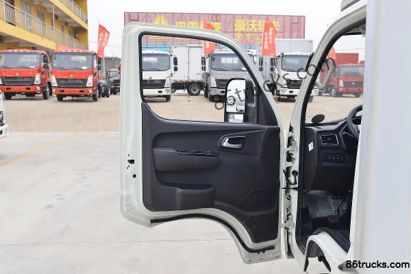 Foton Xiangling M2 1.5L 143 hp 4X2(6 wheels) Gasoline 3.7m Single Row Enclosed Mini Truck (China VI) Cab (1) | 86Trucks