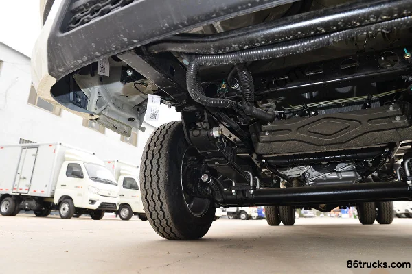Foton Xiangling M2 1.5L 143 hp 4X2(6 wheels) Gasoline 3.7m Single Row Enclosed Mini Truck (China VI) Chassis (2) | 86Trucks