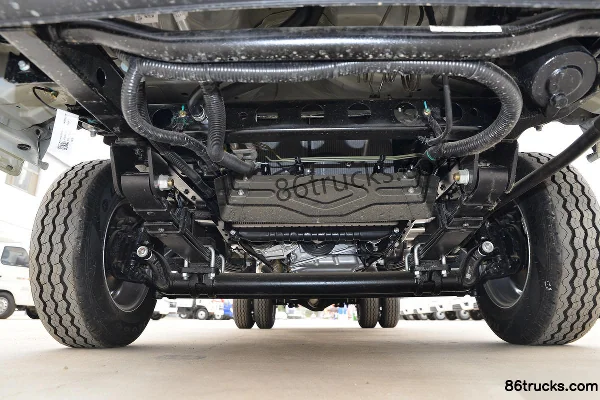Foton Xiangling M2 1.5L 143 hp 4X2(6 wheels) Gasoline 3.7m Single Row Enclosed Mini Truck (China VI) Chassis (1) | 86Trucks
