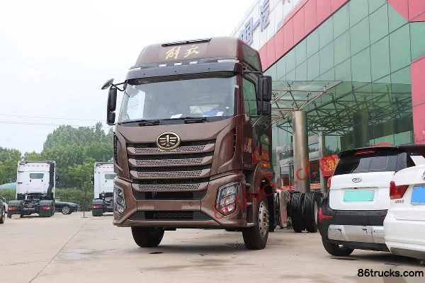 FAW Jiefang J6G Leading Edition 280hp 4X2(6 wheels) 6.2m Stake Cargo Truck (Flat Roof)(378 Cast Axle) Exterior (3) | 86Trucks