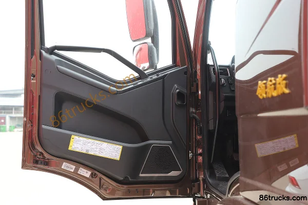 FAW Jiefang J6G Leading Edition 280hp 4X2(6 wheels) 6.2m Stake Cargo Truck (Flat Roof)(378 Cast Axle) Cab (2) | 86Trucks