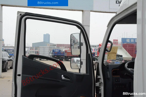 JAC Junling Jubao Basin 4.5T 4.15m Single Row Plug-in Hybrid Van Light Truck 17.5kWh 4X2(6 wheels) Interior (2) | 86Trucks