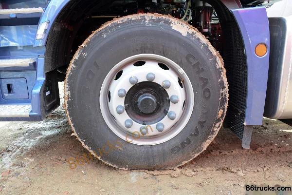 Beijing Trucks Zhui Meng 470 hp 6X4(10 wheels) AMT automatic tractor truck Chassis (2) | 86Trucks