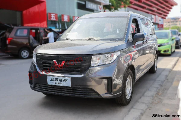 Wuling Zhengcheng 2015 Luxury Manual 7-Seat 133hp 1.8L Business Van Exterior (2) | 86Trucks