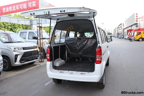 Dongfeng K05S 2018 Model Practical Type 68 hp 1.0L Van Body (1) | 86Trucks