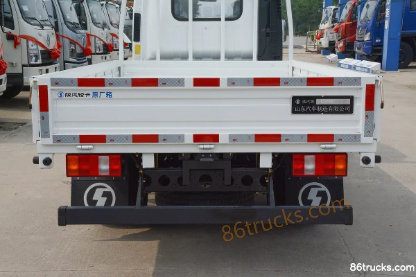 SHACMAN Light Truck Delong X1 115 hp 4X2(6 wheels) 3.65m single-row flatbed light truck (China VI) Body (1) | 86Trucks