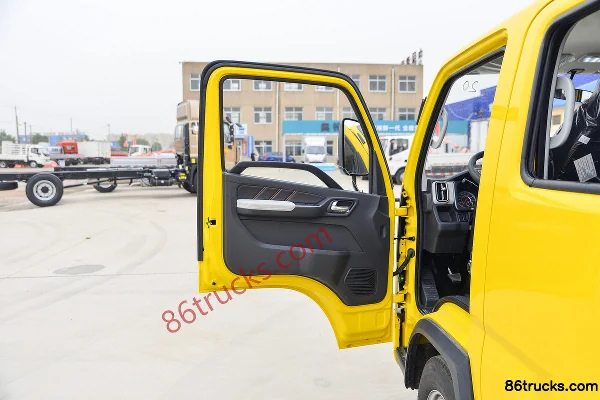 Foton Auman M Card 2.0L 144hp 4X2(6 wheels) gasoline 3.19m double-row flatbed mini truck (hydraulic brake) (yellow) Cab (1) | 86Trucks
