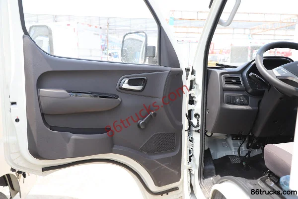 Foton Xiangling M1 1.3L 90 hp 4X2(6 wheels) 2.82m Single-row Flatbed Micro Truck (China VI) Cab (2) | 86Trucks