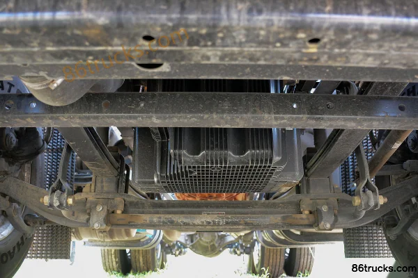 Foton Auman EST-A Northern Edition 620hp 6X4(10 wheels) tractor truck Chassis (1) | 86Trucks