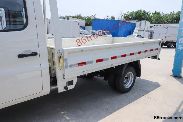 Foton Xiangling M2 Confort 1,6L 122 ch 4X2(6 roues) essence 3,1 m camion plateau double cabine Carrosserie (1) | 86Trucks