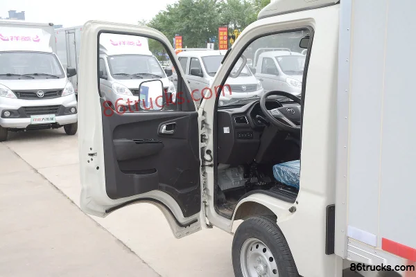 Foton Xiangling M1 3T 3.05m single-row electric van mini truck 4X2(6 wheels) Interior (1) | 86Trucks