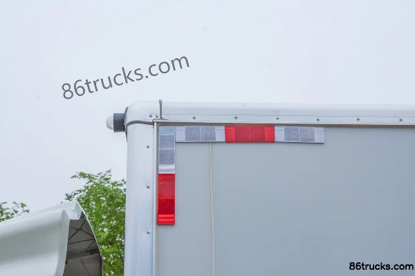 Foton Xiangling M1 3T 3.05m single-row electric van mini truck 4X2(6 wheels) Body (2) | 86Trucks