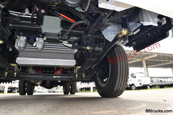 Ouling S1 Series 115hp 4X2(6 wheels) 3.7m single-row van light truck (8-speed)(China VI) Chassis (3) | 86Trucks