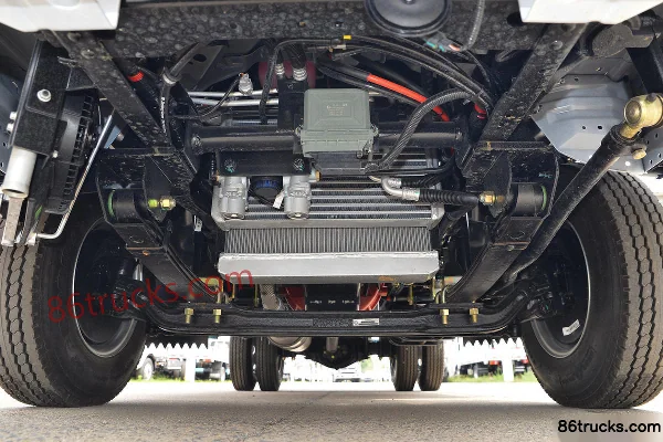 Ouling S1 Series 115hp 4X2(6 wheels) 3.7m single-row van light truck (8-speed)(China VI) Chassis (1) | 86Trucks
