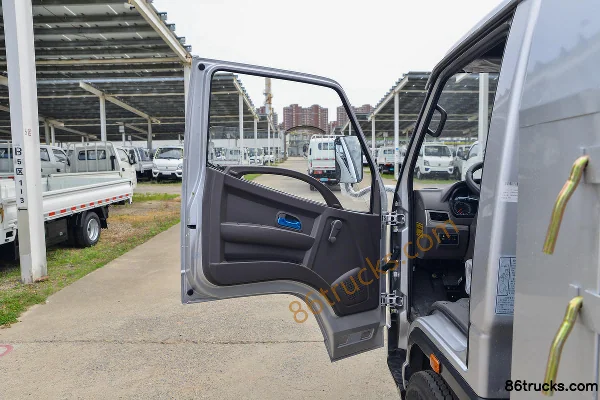 Ouling Petit BMW Version Urbaine 95 ch 4X2(6 roues) Benne Cabine Simple 2,95 m (China VI) (Empattement Court) (1) | 86Trucks