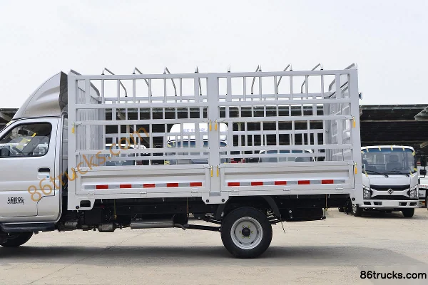 Ouling Fengrui F3 1.6L 122hp 4X2(6 wheels) Gasoline 3.15m Single Row Stake Micro Truck (China VI) Body (2) | 86Trucks