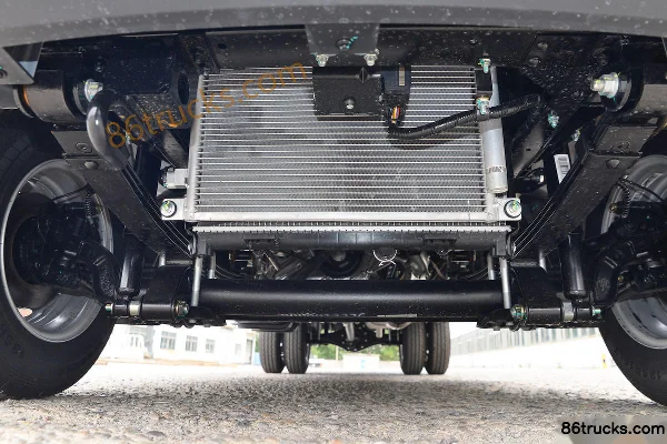 Ouling Fengrui F3 1.6L 122 hp 4X2(6 wheels) Gasoline 2.71m Double Row Stake Truck (China VI) Chassis (1) | 86Trucks