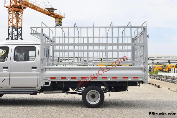 Ouling Fengrui F3 1.6L 122 hp 4X2(6 wheels) Gasoline 2.71m Double Row Stake Truck (China VI) Body (2) | 86Trucks